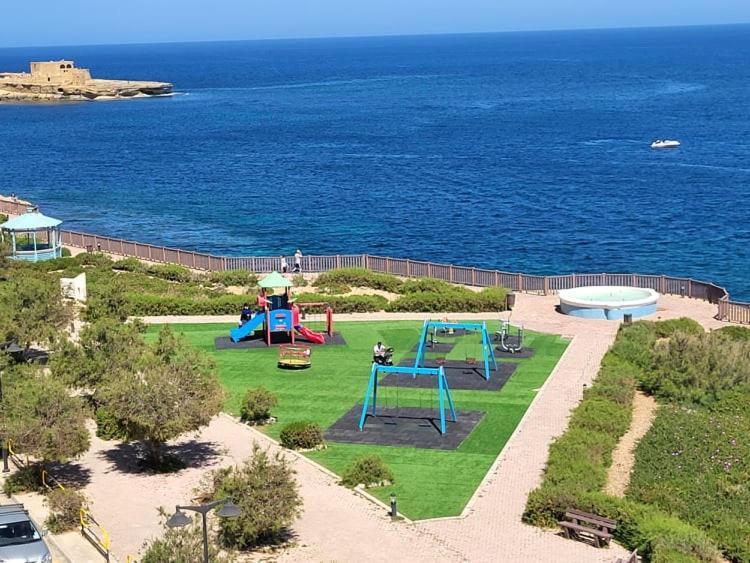 Seafront Apartment No 10 Marsalforn Екстериор снимка
